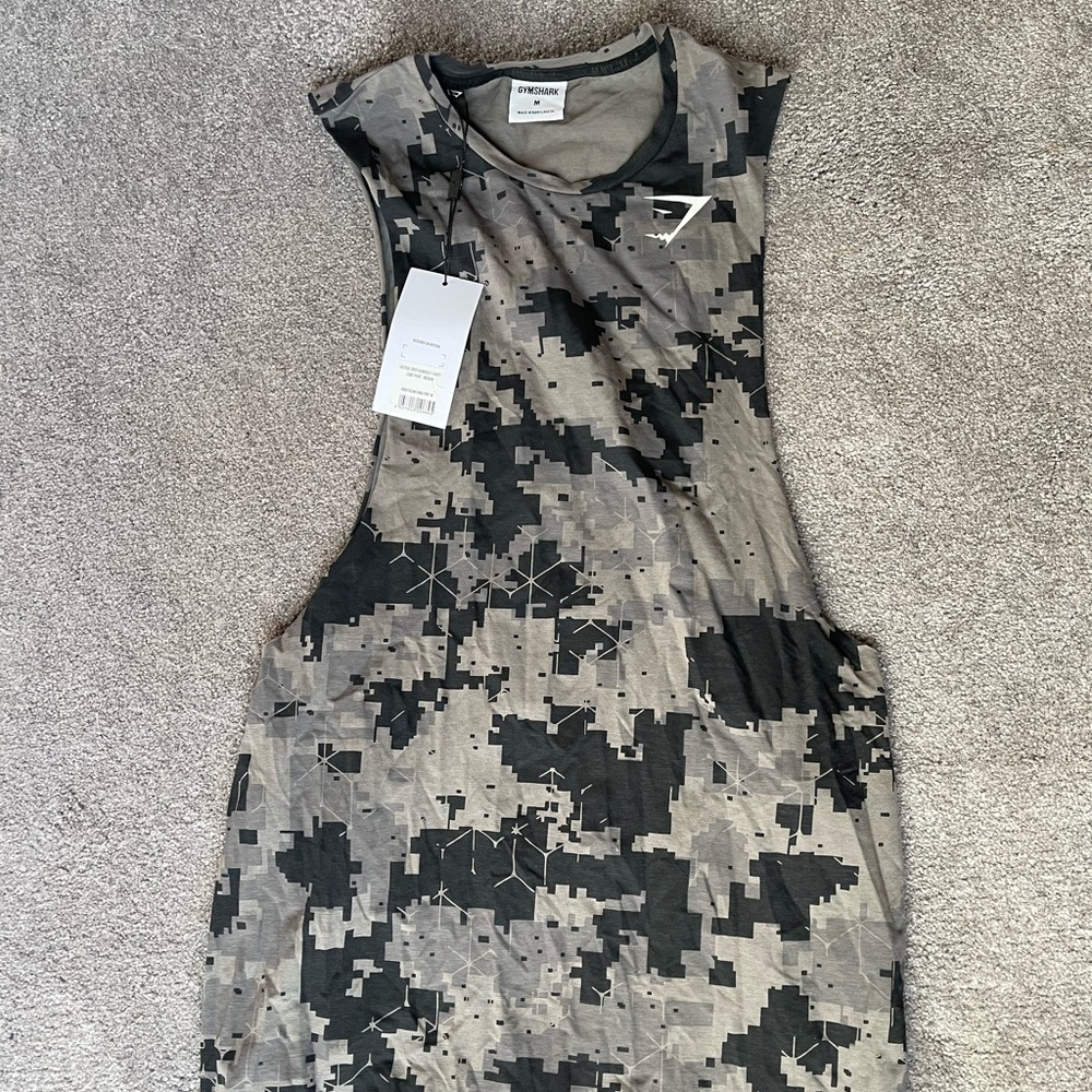 NWT Gymshark Critical Drop armhole T-shirt camo print